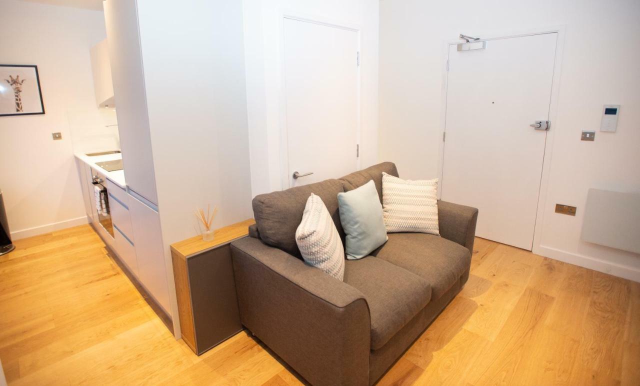 Stylish And Clean 1 Bed Apartment Maidenhead Town Center Exterior photo